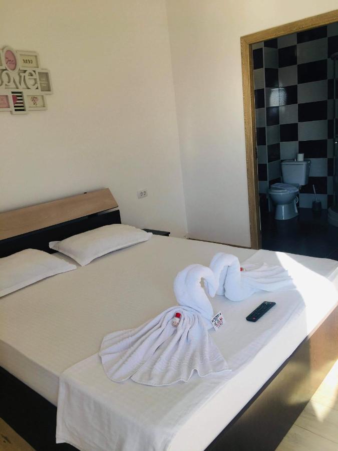 Casa Famous Apartment Яш Екстериор снимка