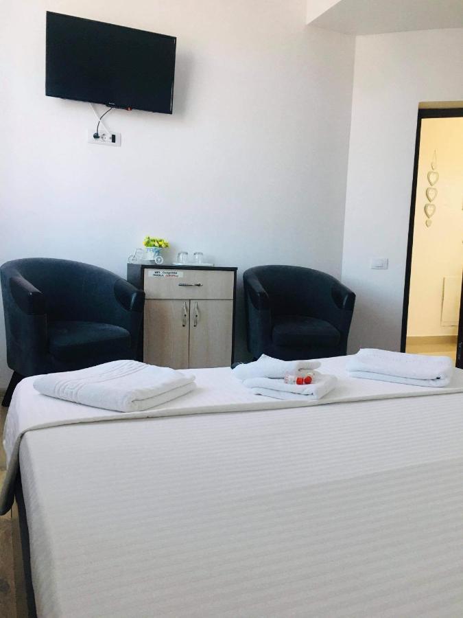 Casa Famous Apartment Яш Екстериор снимка
