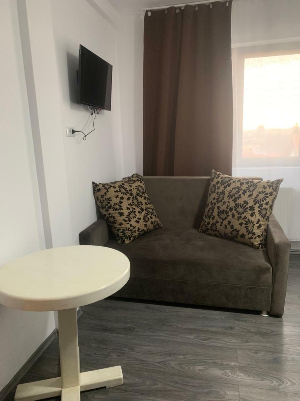 Casa Famous Apartment Яш Екстериор снимка
